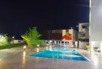 Mayflower Grande Suite Hotel - Pools