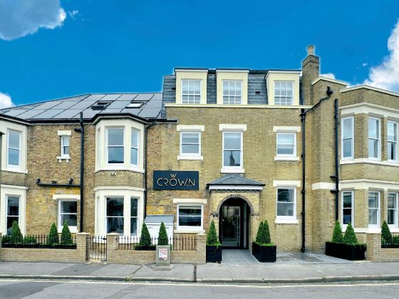 Crown Hotel