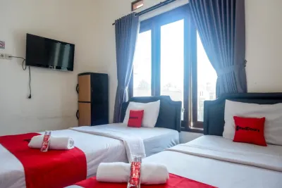 ReDdoorz at Mahameru Residence Yogyakarta Các khách sạn ở Sinduharjo