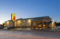 Super 8 by Wyndham Dodge City