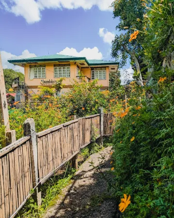 Inandako's Bed and Breakfast Отели рядом с достопримечательностью «Sumaguing Cave»