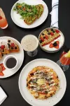 Kimpton HARPER HOTEL by IHG - breakfast
