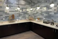 Hawthorn Extended Stay by Wyndham Sulphur (Lake Charles) - Aamiainen