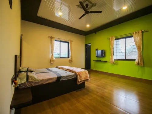 Hotel Ekant Tourist Resort AKA Ekaant Farms