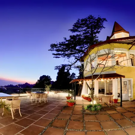 WelcomHeritage Kasmanda Palace