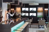 Galaxy Iraklio Hotel - ที่มีบาร์