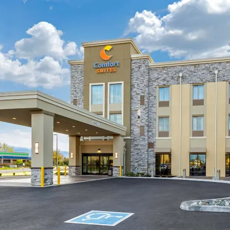 Comfort Suites Burlington Near I-5