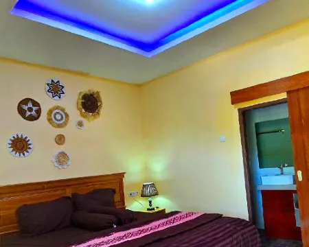 Holi Homestay Trawas Hotels in Trawas