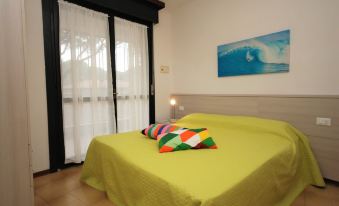 Relaxing apartment in residence with swimming pool