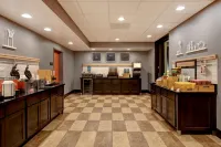 Hampton Inn-DeKalb (Near the University) Hotels in DeKalb Township