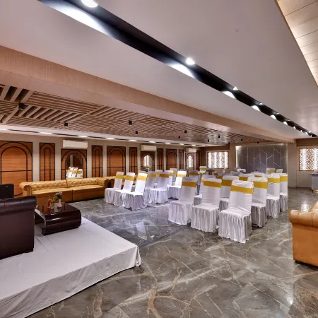 RnB Select Walk Inn Lucknow