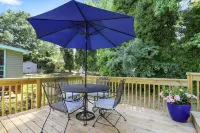 Fall Special! Close to Everything, Remodeled 3 Bdrm House, Large Deck - Bungalows