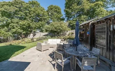 The Mariner · Walk to Beach+Rocky Neck · Fenced Backyard Hotel in zona Gloucester Train Station