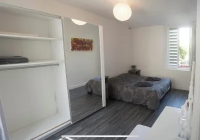 Appartement Cosy au Coeur des Maisons de Champagne Avec Jardin Privé de 110m2
