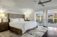 LUXURY ROOF TOP PENTHOUSE  IN THE MIDDLE OF PALM SPRINGS
