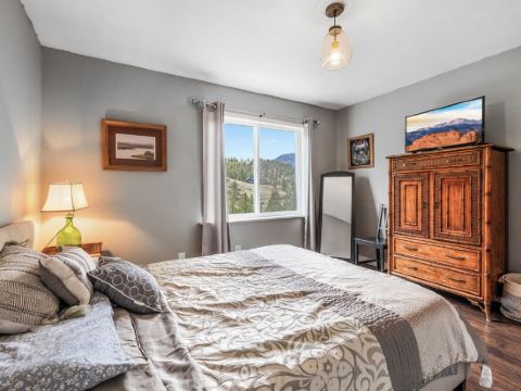 Stay in the Rockies 1.3 miles to I-70 .5 Miles to Hotsprings 25 mins to Redrocks