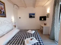 5 minutes from the sea, panoramic terrace and swimming pool - The cugnolo wagon