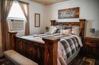 Unique 2 BR Spacious Cottage