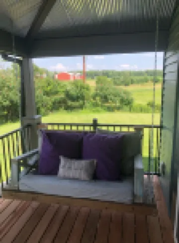 Just 5 minutes from Rib moutain, charming Farmhouse style home