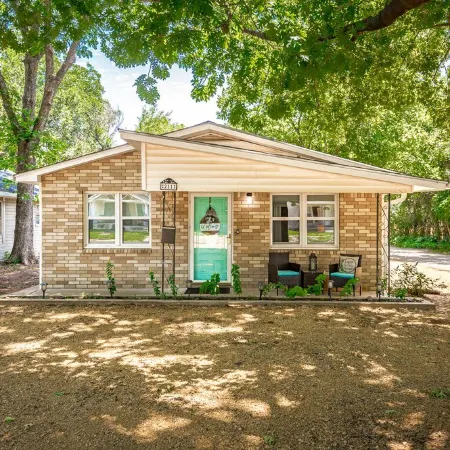 Home Away from Home with Amenities & Private Fenced Yard. Walking Distant to OSU