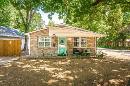 Cozy & Updated home half mile from OSU!