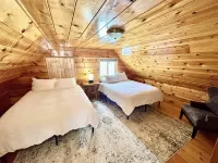 Cute Cozy Cabin in Island Park near Yellowstone