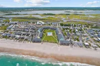 Stunning Beachfront Condo with Pool