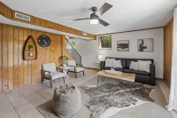 Spacious Resort Cabin – Sleeps 16, Minutes to Silver Dollar City!