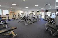 Quiet 4th Floor End Unit. Amazing Resort Pool View. Family Friendly