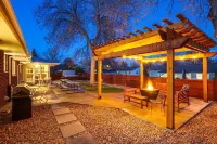Lake Loveland Stunner w/ Hot Tub, Pergola and Fire Pit Hotels near River's Edge Natural Area