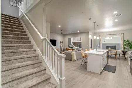 Brand New Zion Village Getaway+ Pool/Hot Tub l Family Friendly l Sleeps 12