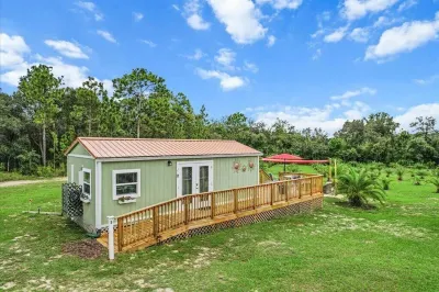 Cabin #3 Zen At The Palms Private HOT TUB Get Up and Go Kayaking - The Chaz 주변 호텔