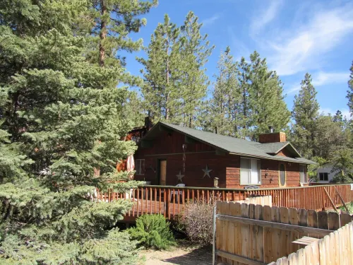 Super Cozy 2 Bedroom 1 Bath With Spa and Deck