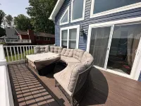 Treasure Lake Home, hot tub, partial Lake view and walking distance to beach