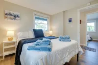 LAKEFRONT LUXURY HAVEN: LAKE HOME ON APPLE VALLEY LAKE IN OHIO w/ PRIVATE DOCK - 3-Star