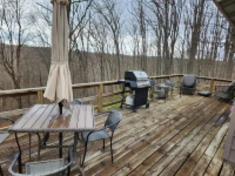 Take it easy at this unique and tranquil getaway in the zaleski state forest.