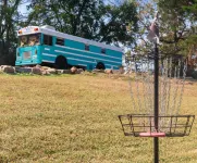 The Pinnacle Mountain Bus Stop ~ Fire pit, Frisbee Golf, Baggo, Hammock