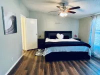 "Beach Break" less than 10 minutes from Lake Texoma and Choctaw Casino Hotel dekat Uptown Durant Center