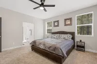 New Home in the Pines – Minutes to Flagstaff & Grand Canyon Adventures!
