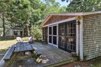 1940s Cottage Stunner Large Studio w/loft feel dog friendly