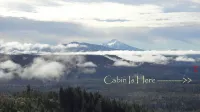 Red Blanket Cabin Near Crater Lake National Park