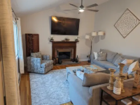 Quiet family escape and just 5min drive to the beaches.