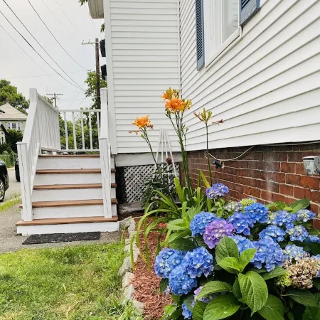 Cozy Salem Getaway. Historic Home Near All the Sights