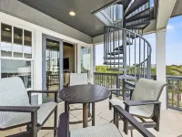 On Inlet Time - Private Pool & Hot Tub 4 Minute Walk to Beach