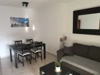 Apartment on the beach in Rincón de la Victoria. Hotels in Torre de Benagalbon