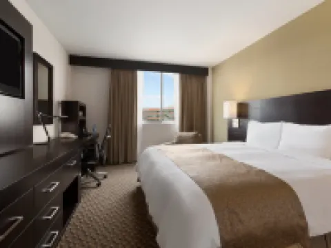 DoubleTree by Hilton Queretaro Hotels in Queretaro