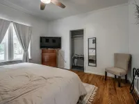 Cozy 2BR + Loft Near OU - Big yard, cool home, great Norman vibes