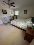 Coastal Blue. 2 minutes to Gulf of Mexico. Private backyard for BBQ/entertaining