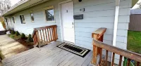 Home Away from home, fully/equipped, nearJBER, private parking <4 miles Downtown