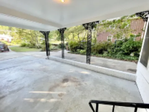 1950's 3BR Downtown Cary Ranch! 10 Min Walk to Downtown Cary Park!